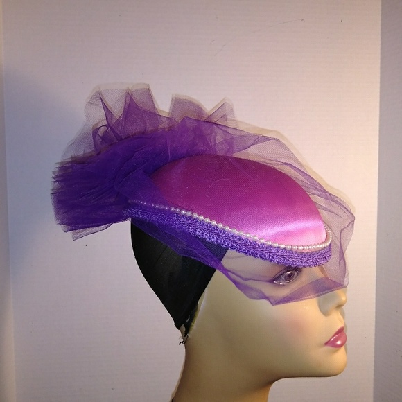 Hat - Picture 3 of 6